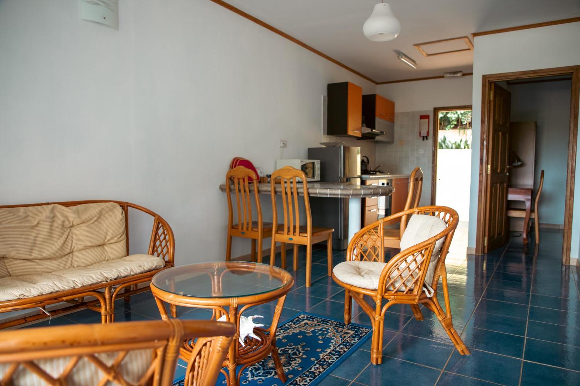 Cavern Apartments Baie Sainte-Anne Extérieur photo